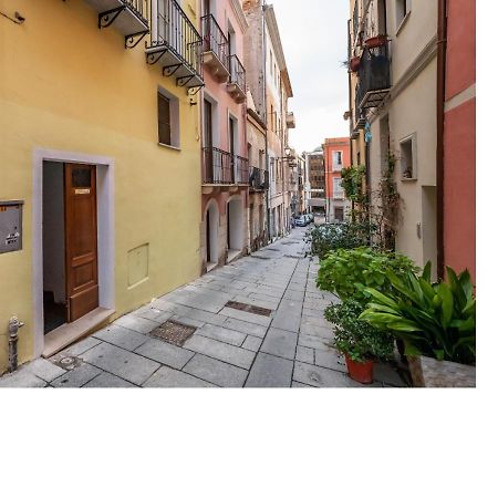 Oldtown Romantic Apartment 칼리아리 외부 사진