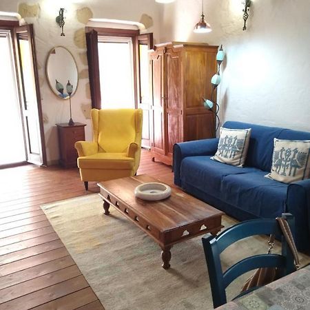 Oldtown Romantic Apartment 칼리아리 외부 사진