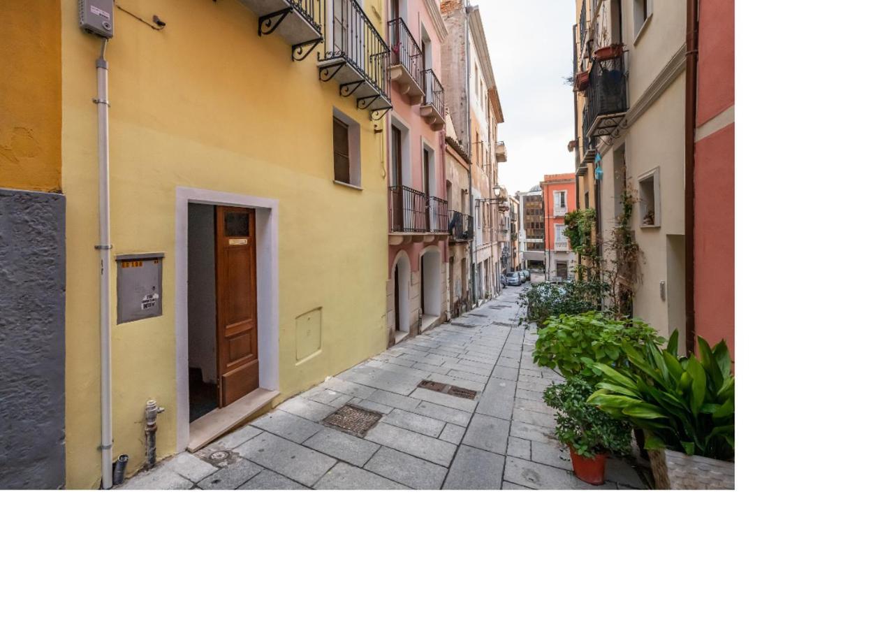 Oldtown Romantic Apartment 칼리아리 외부 사진