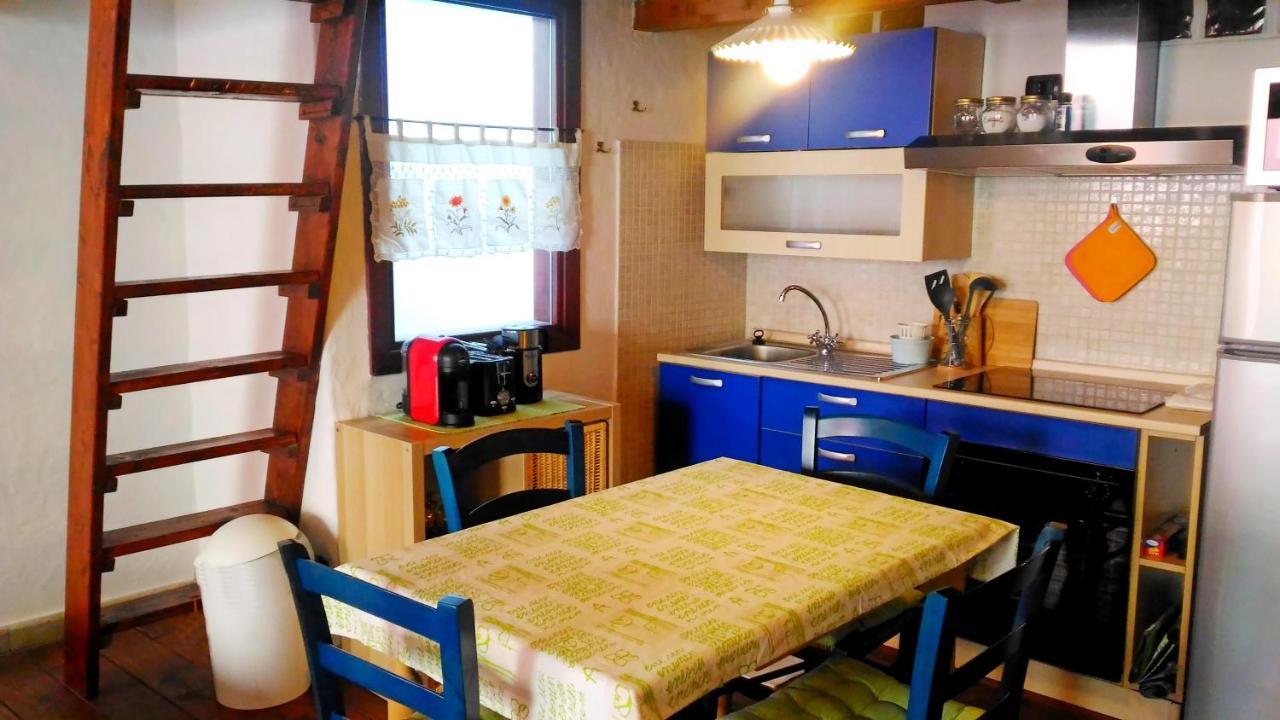 Oldtown Romantic Apartment 칼리아리 외부 사진